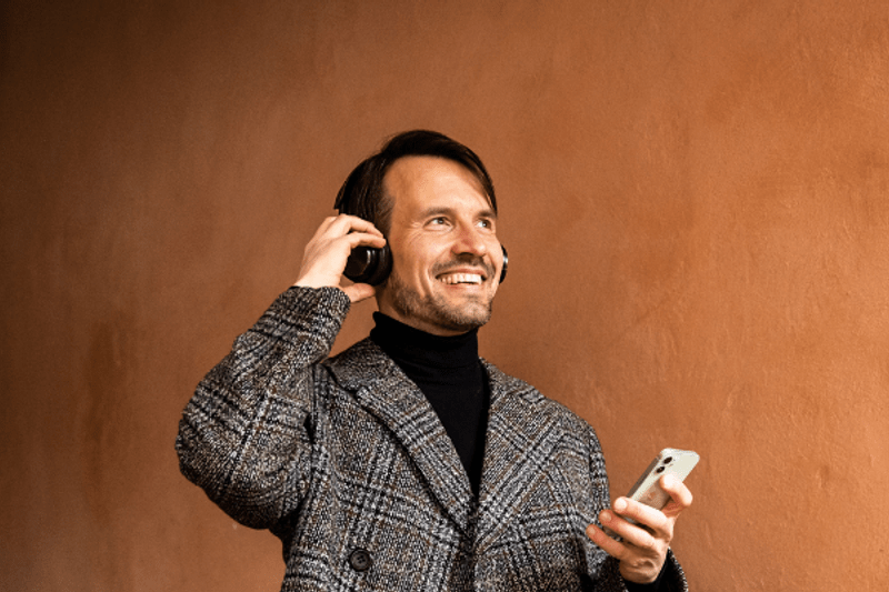 OIVA ISÄNNÖINTI / KAUPALLINEN JOHTAJA image