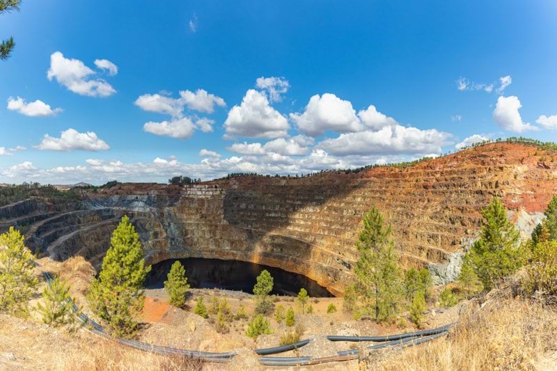 Professionnel ou professionnelle en environnement - Restauration minière image