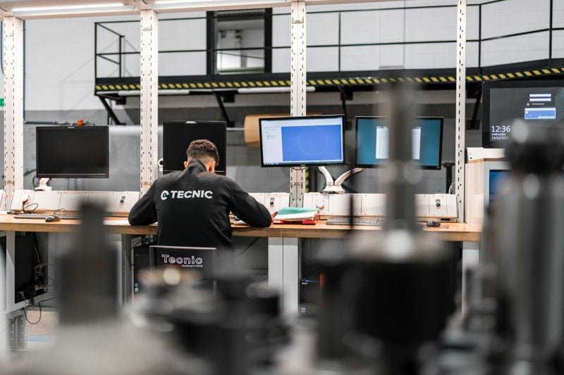 Jobba som testare med IT-utrustning i Täby image