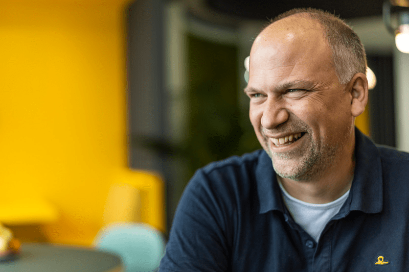 Senior Consultant image