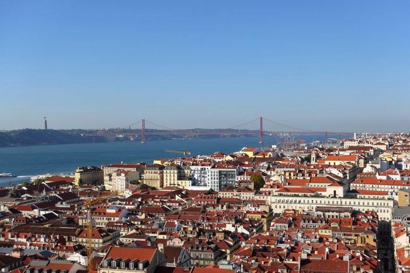 Italian Customer Service in Lisbon image