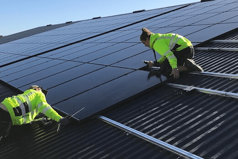 Resande elektriker till Solarwork image
