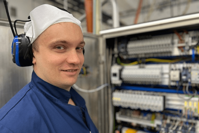 Tekniker på foredlingsfabrikk image