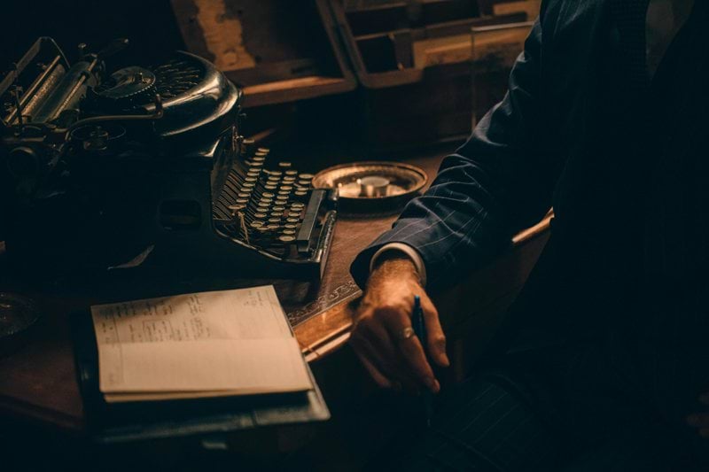 Senior Copywriter image