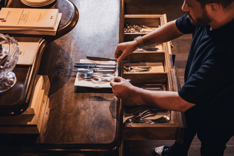 Serveur polyvalent H/F image