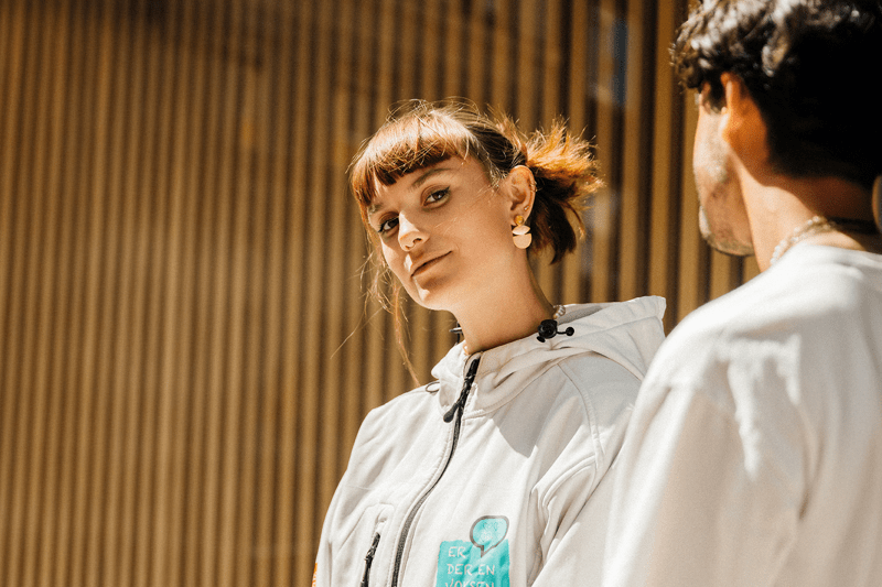 Landets bedste kollega søges image