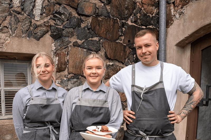 Waiters - Särkänlinna image