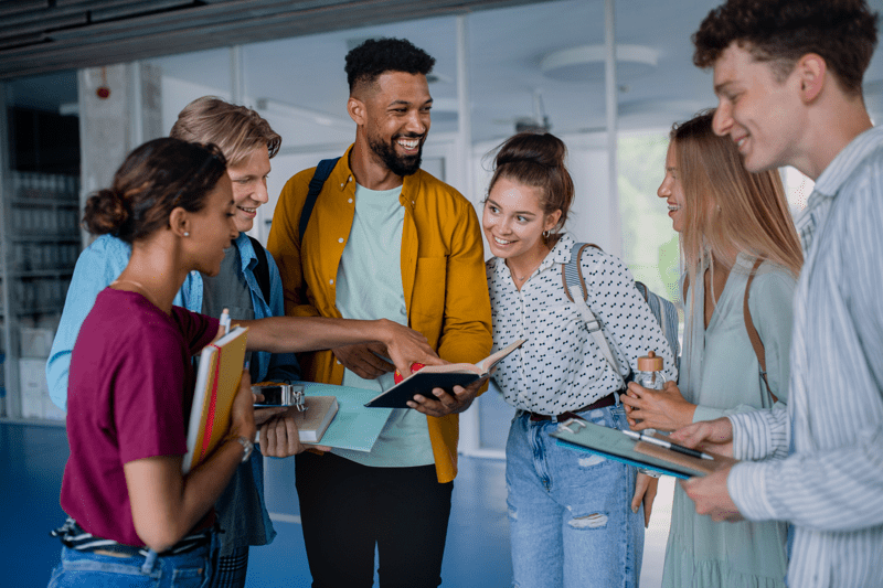 Customer Support Specialist für AirPlus (Hybrid) image