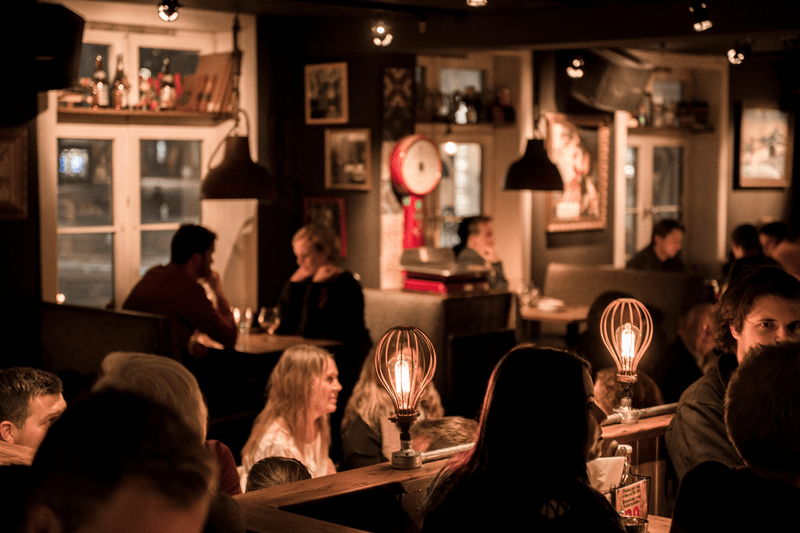 Servitør/Bartender/Runner image
