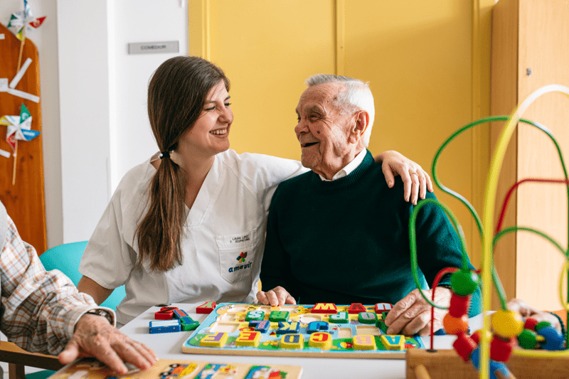 Terapeuta Ocupacional Amavir Usera image