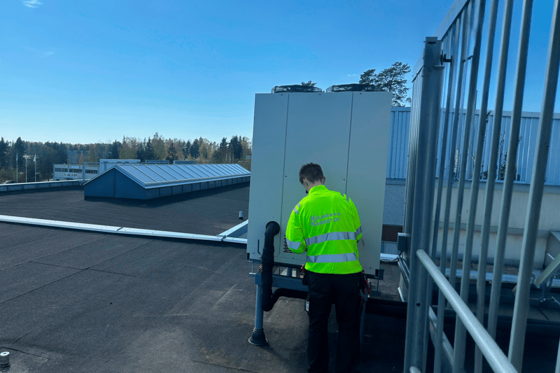 Kylmäasentaja, Varsinais-Suomi. Kylmä-Kariset Oy, Part of Cervi image