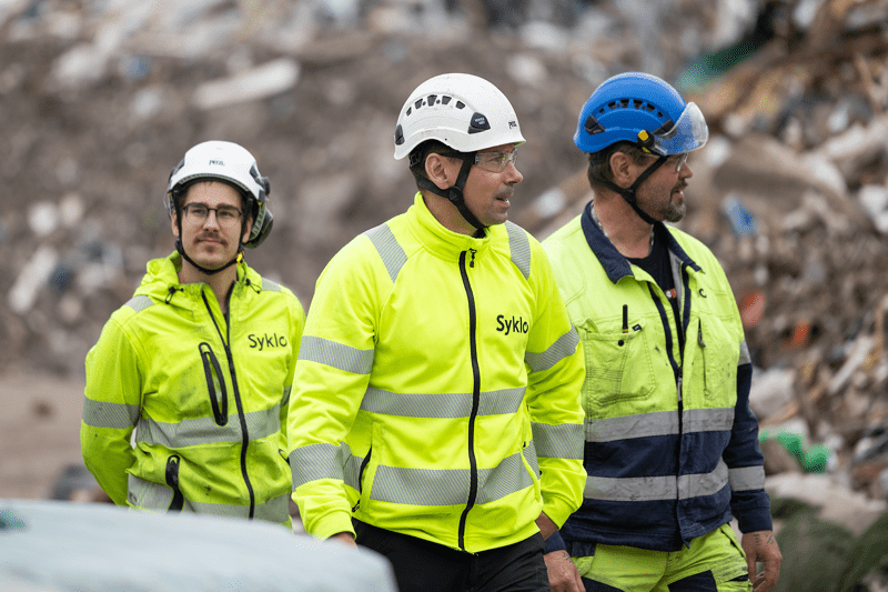 Kunnossapitohenkilöitä Hyvinkäälle image