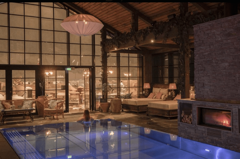 Front Office Shiftleader for FYRI Resort image
