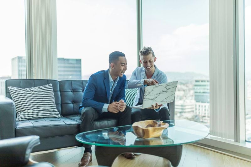 Senior Accountant image