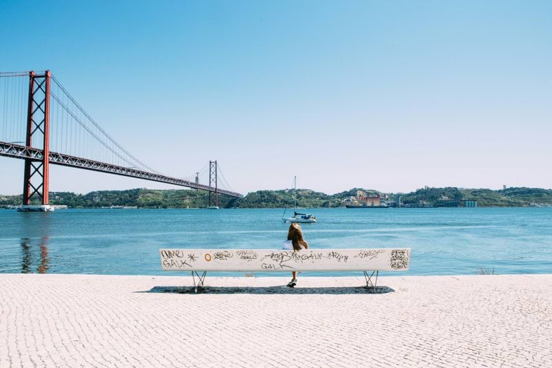 English Technical Support in Lisbon image