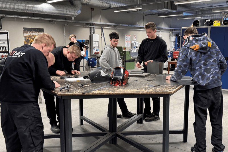 Faglærer på karrosseriteknikeruddannelsen image