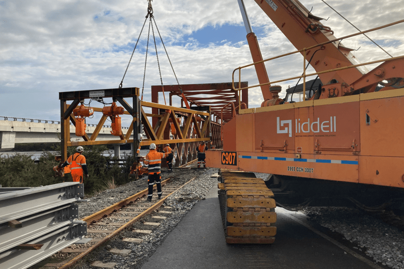 Crane Operator image