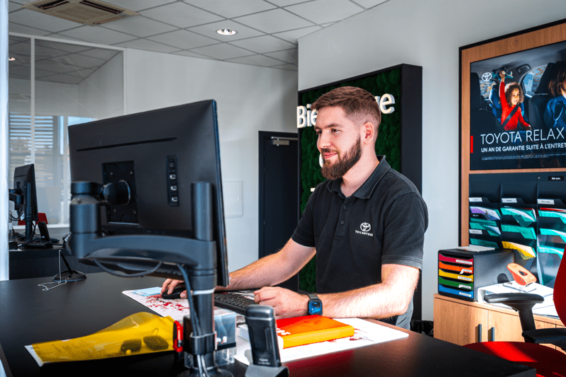 Conseiller(e) Service Après-Vente/Réceptionnaire image