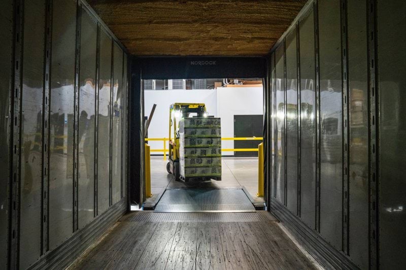 Söker ansvarsfull truckförare till kvällspass för ett tillsvidareuppdrag image