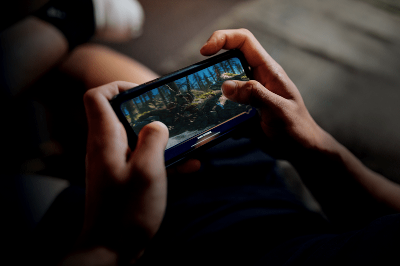 Senior UI/UX Designer image