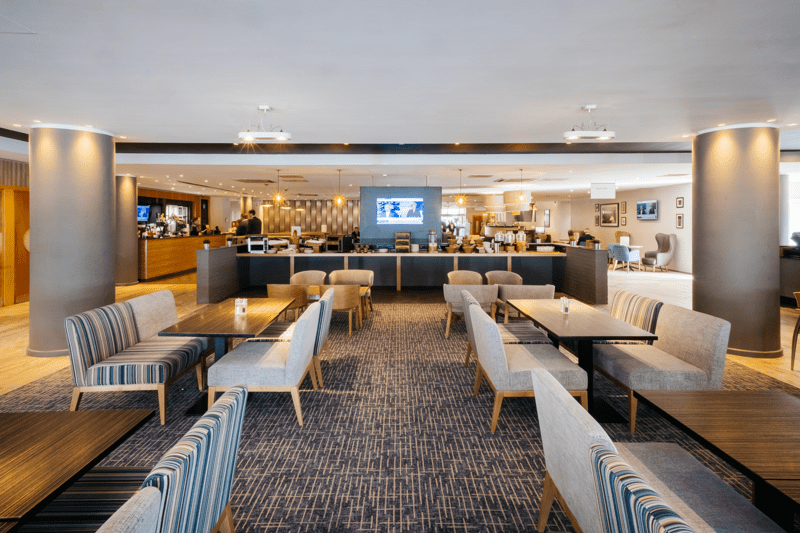 Food and Beverage Assistant image