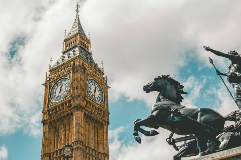 Junior Relationship Manager UK image