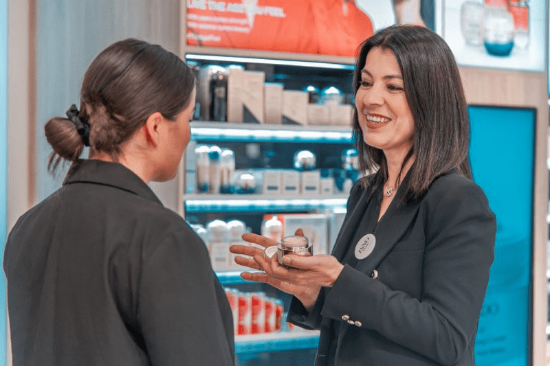 ANIMATEUR COMMERCIAL H/F - PHARMA image