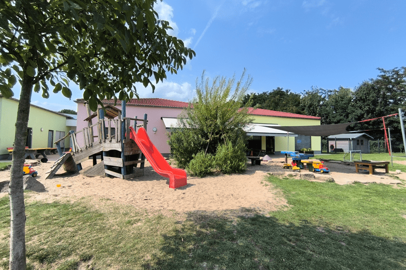 Staatlich anerkannte/r Erzieher/in (m/w/d) image