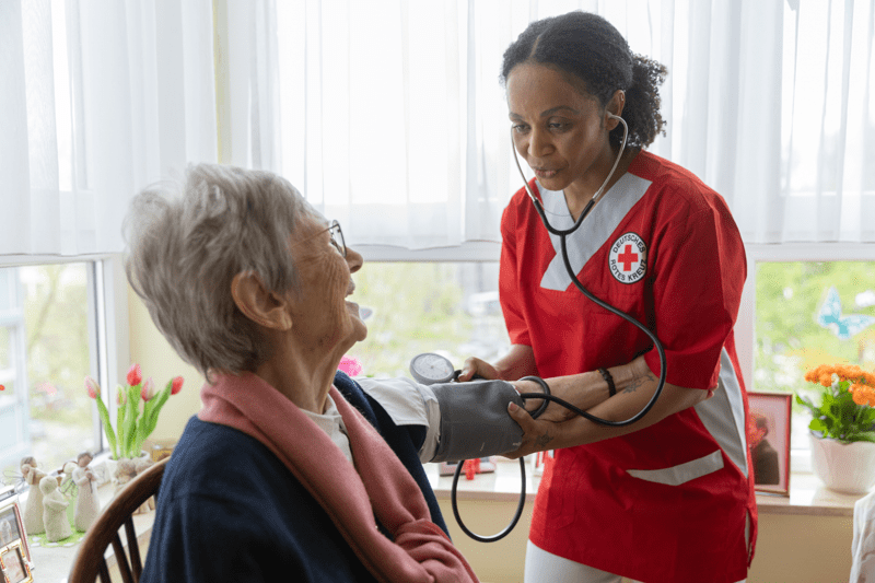 Examinierte Pflegefachkräfte (m/w/d) in der ambulanten Pflege image