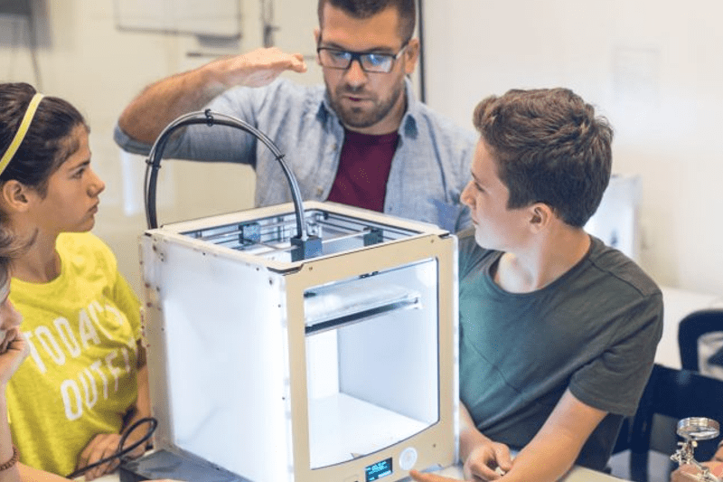 Technology and Computer Science teacher in MYP (ESO) image