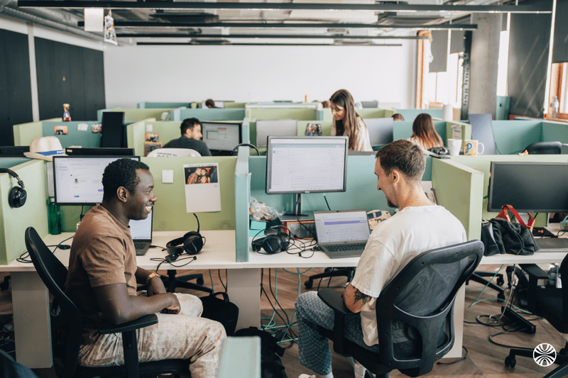 Revenue Growth Strategist Intern - French Market image