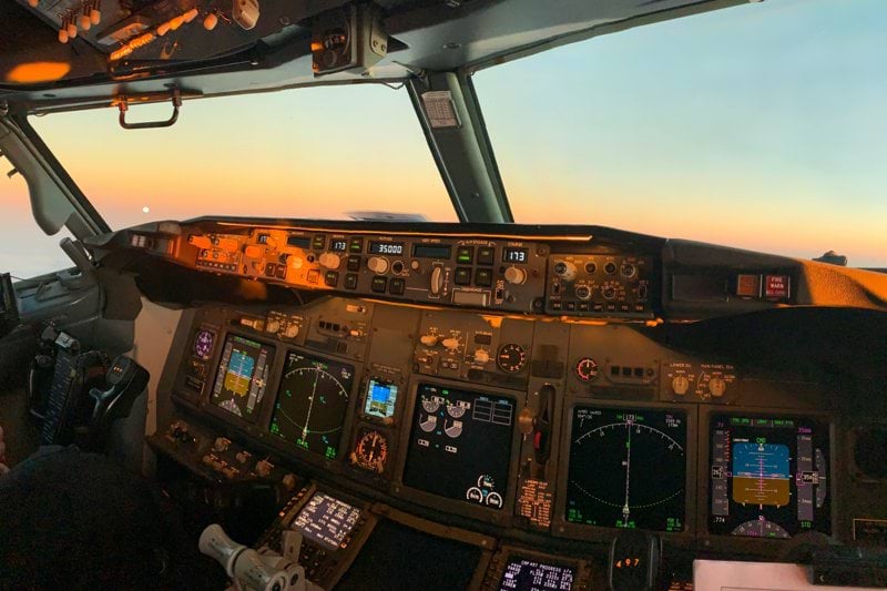 TEST First Officer - Boeing 737 image