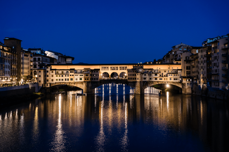 Portiere Notturno – Lungarno Collection image