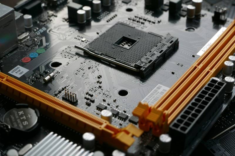 ASIC IP Senior Verification Engineers image