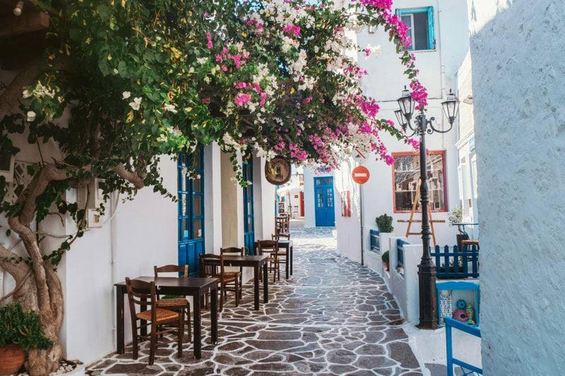 Polish-Speaking Customer Experts Jobs - Remote Inside Greece image