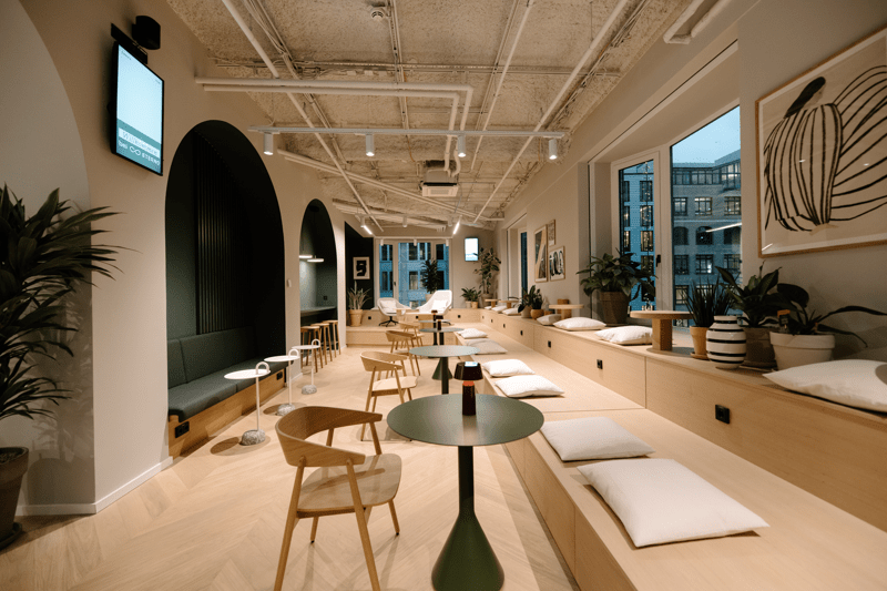 Front Desk Team / Empfang (Aushilfe/Minijob/Werkstudent:in) image