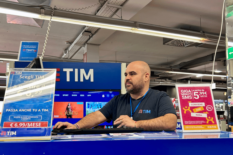 Promoter vendite settore telefonia - EMPOLI image