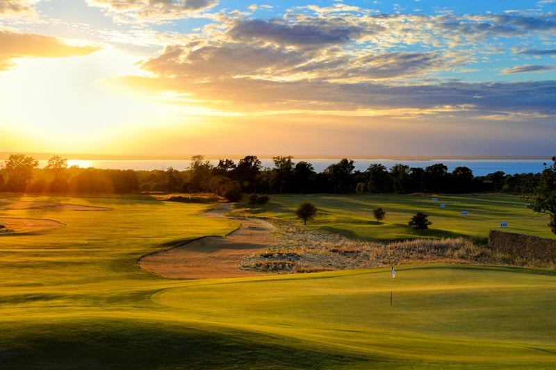 Kafébiträde till Halfway House image