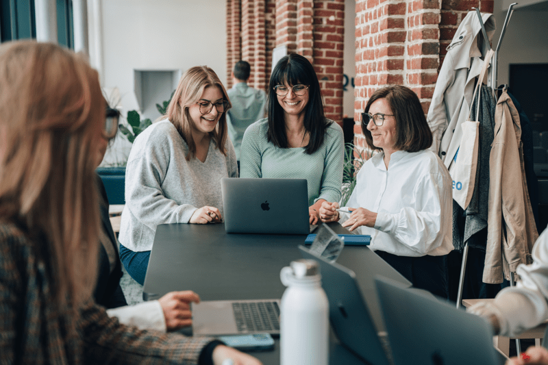 Customer Support Specialist (H/F) / Chargé(e) du support client - Alternance image