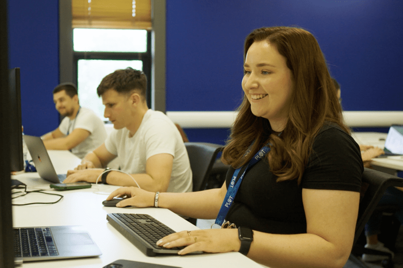 Customer Support Consultant image