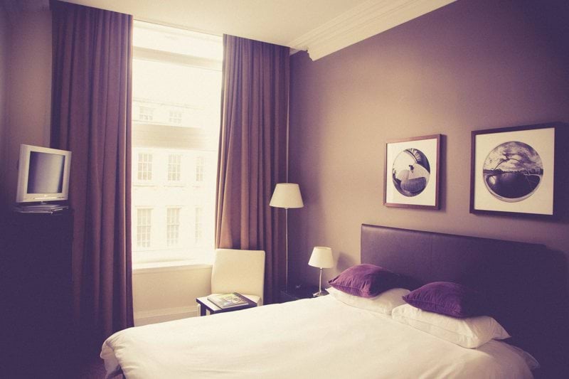 Recepcionista Hotel Segovia image