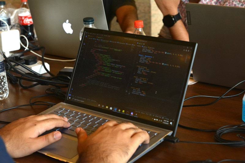 STAGE – DÉVELOPPEUR LOGICIEL IA EMBARQUÉ (H/F) image