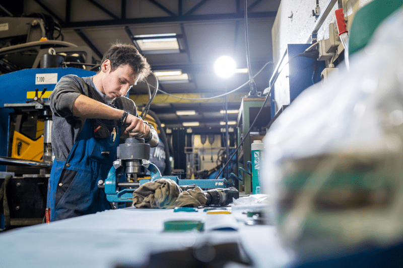 Apprenti·e Mécanicien·ne en machines de chantier image