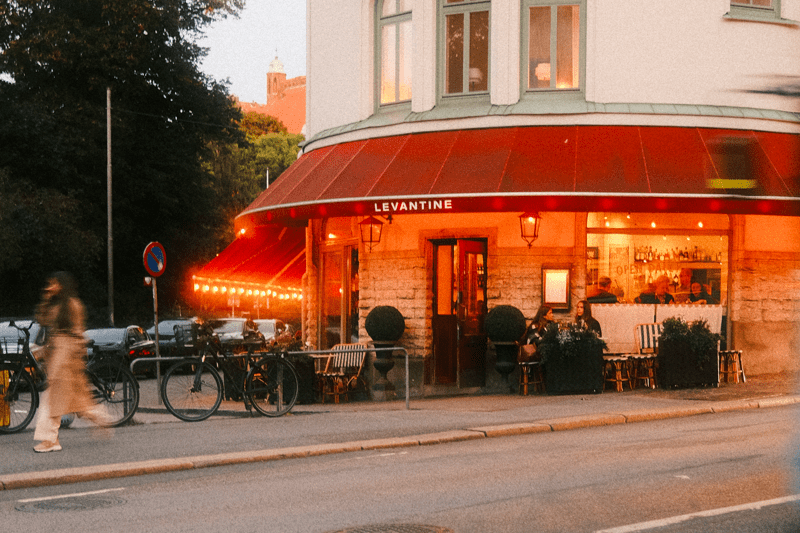 Entrévärd under sommaren! image