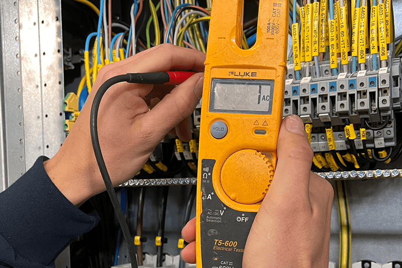 Industrielektriker till Underhåll och montage image