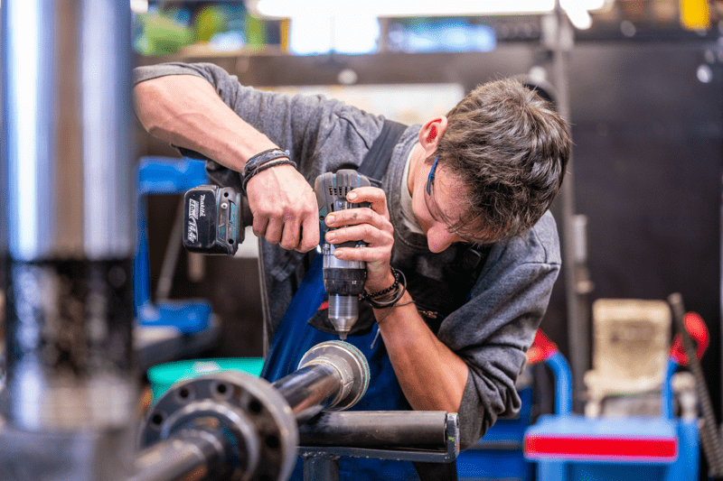Serrurier·ère d'atelier et de chantier à 100% image