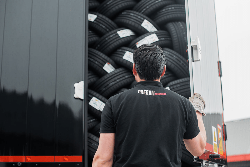 Chauffeur (Bakwagen) image