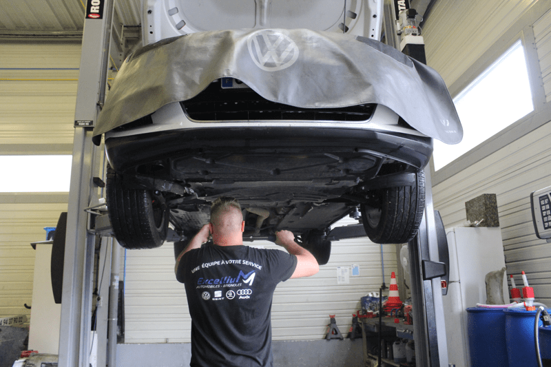 Mécanicien Expert automobile (H/F) image