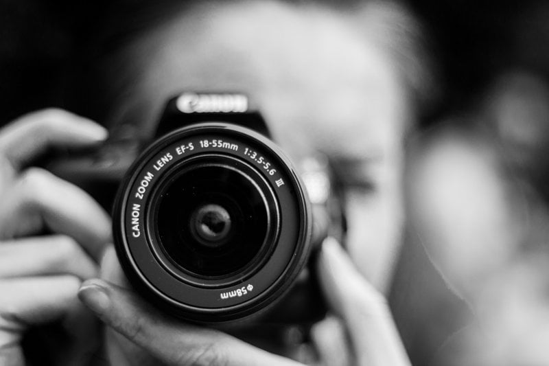 Técnico/a de taller fotográfico y atención al cliente image