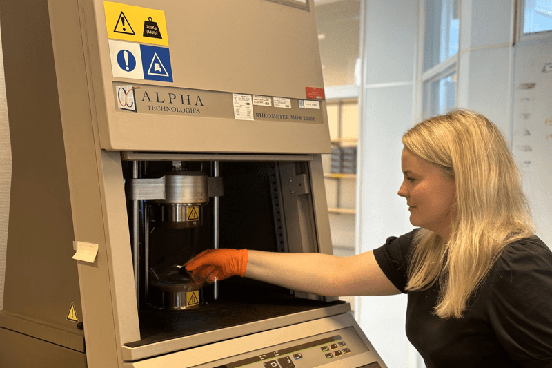 Laboratory engineer image
